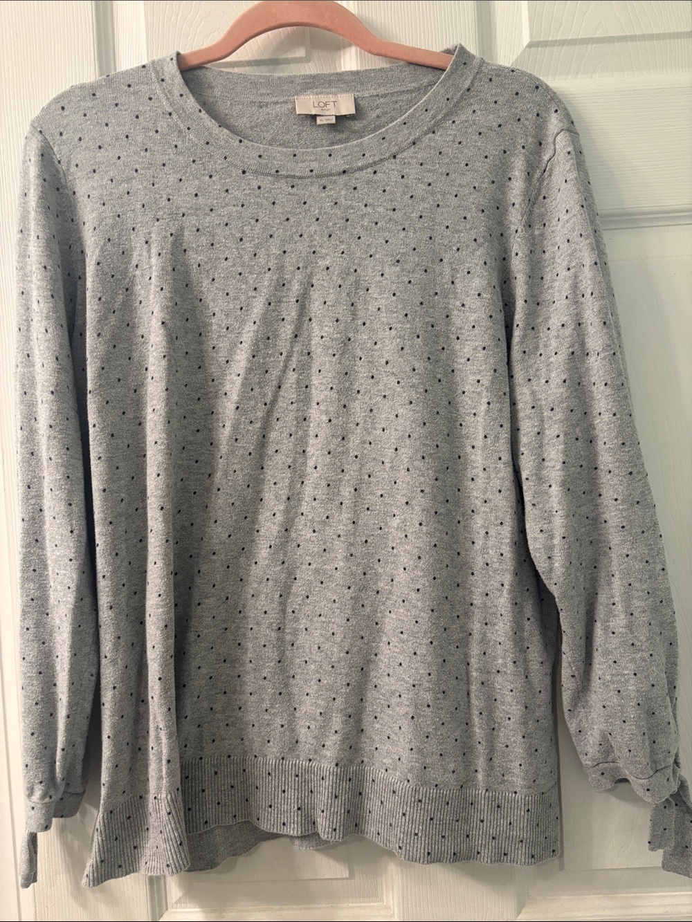 LOFT Light Gray Crewneck Sweater with Black Micro Dots Sz XL fits smaller